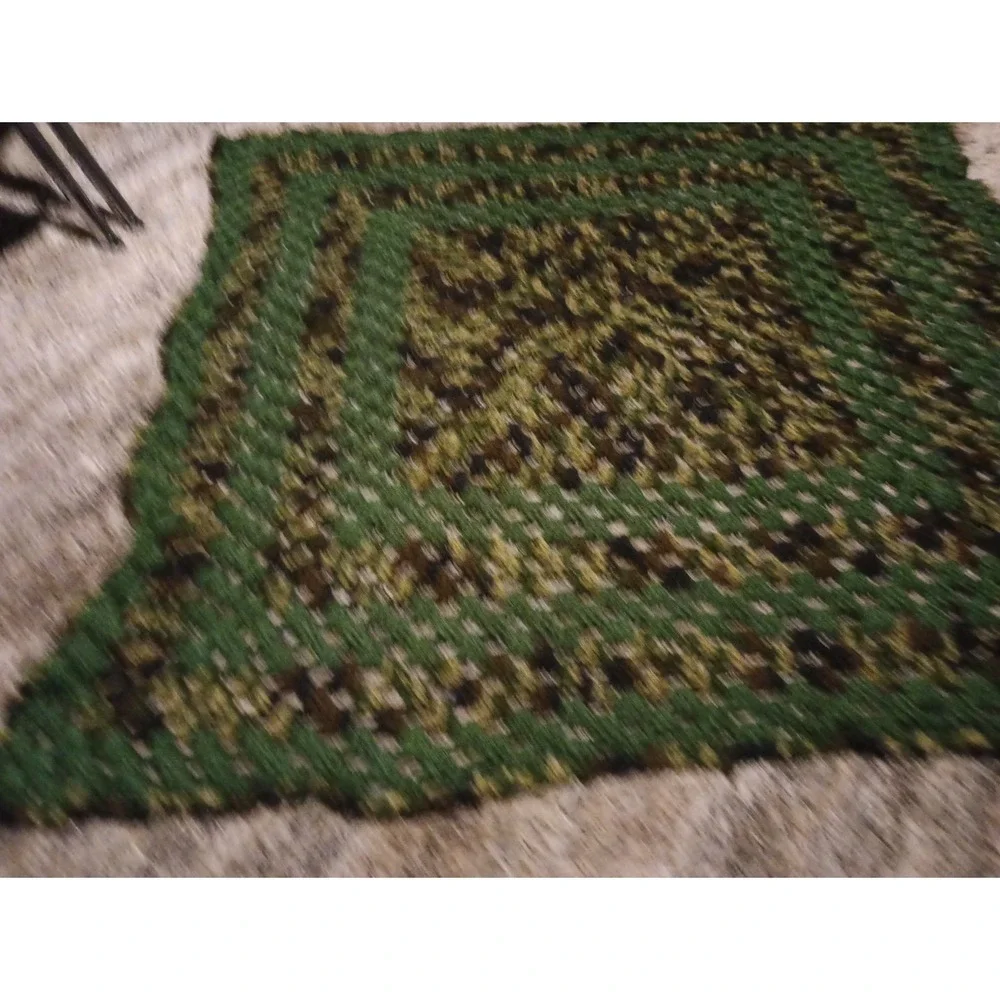 Nostalgic Military Green Vintage Handmade Crochet Knit 33in Square Trow Blanket